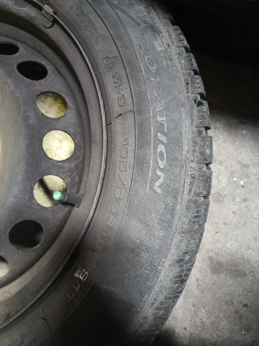 Koła zimowe na stalowych felgach chevrolet Aveo