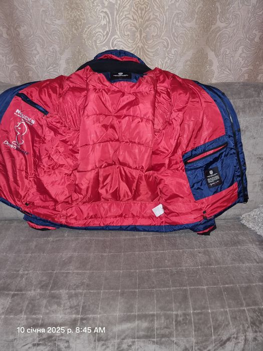 Продам майже нову чоловічу куртку