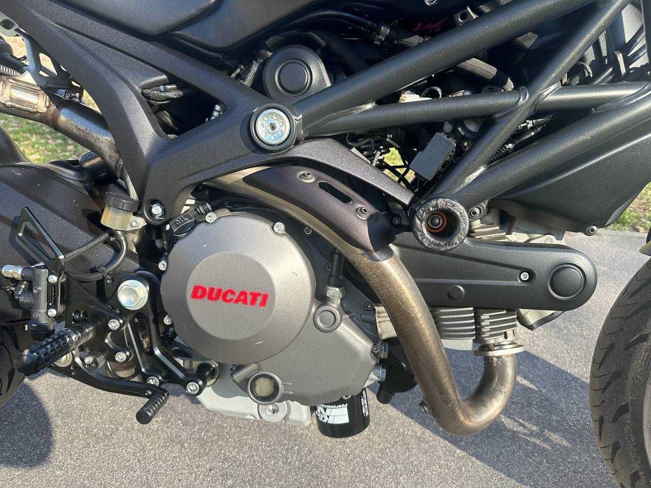 Мотоцикл Ducati Monster 696 2012 року 17000 км