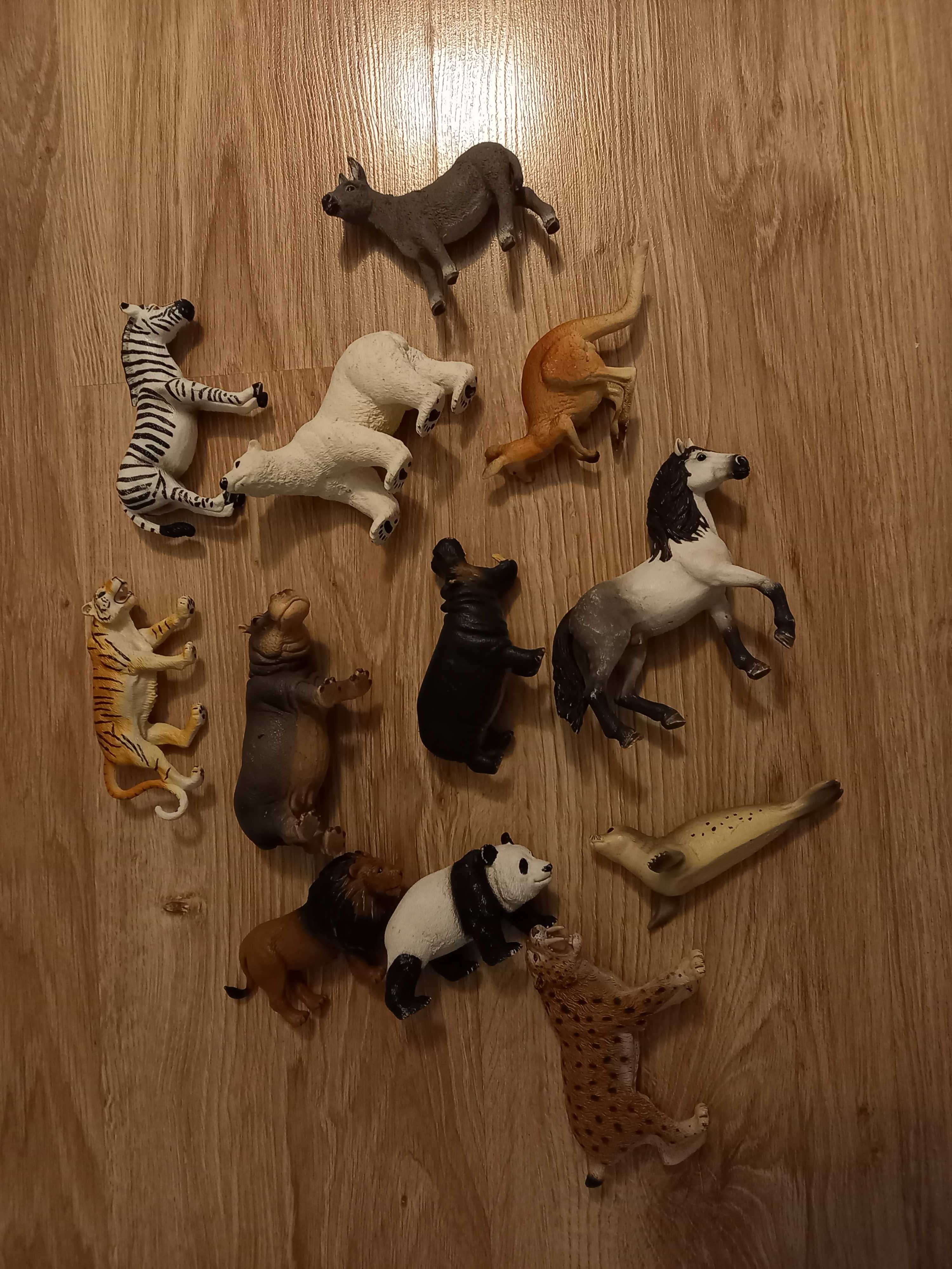 Figurki zwierząt m.in. Schleich