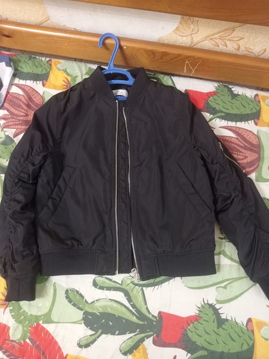 Бомбер весна осінь,для дівчинки 11-12 р, 40-42 р