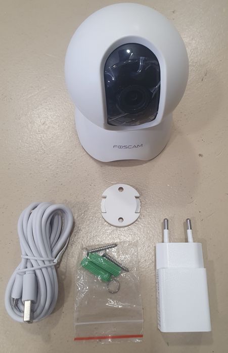 Câmera giratoria de segurança X5 5 MP super HD  WI-FI-FOSCAMN