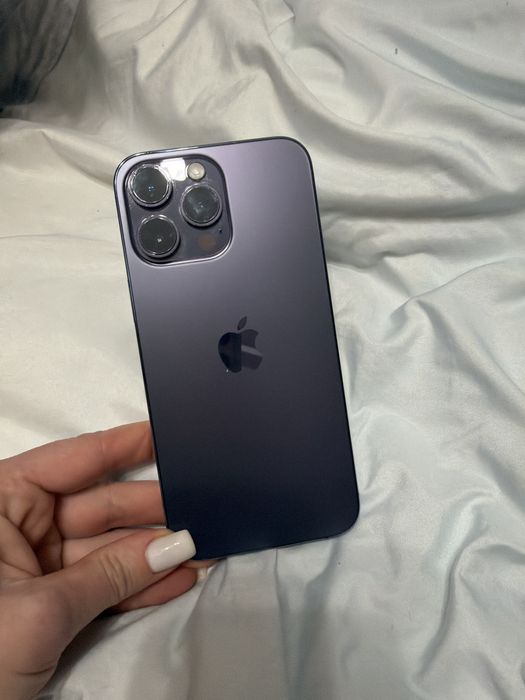 Телефон 14 Pro Max.
