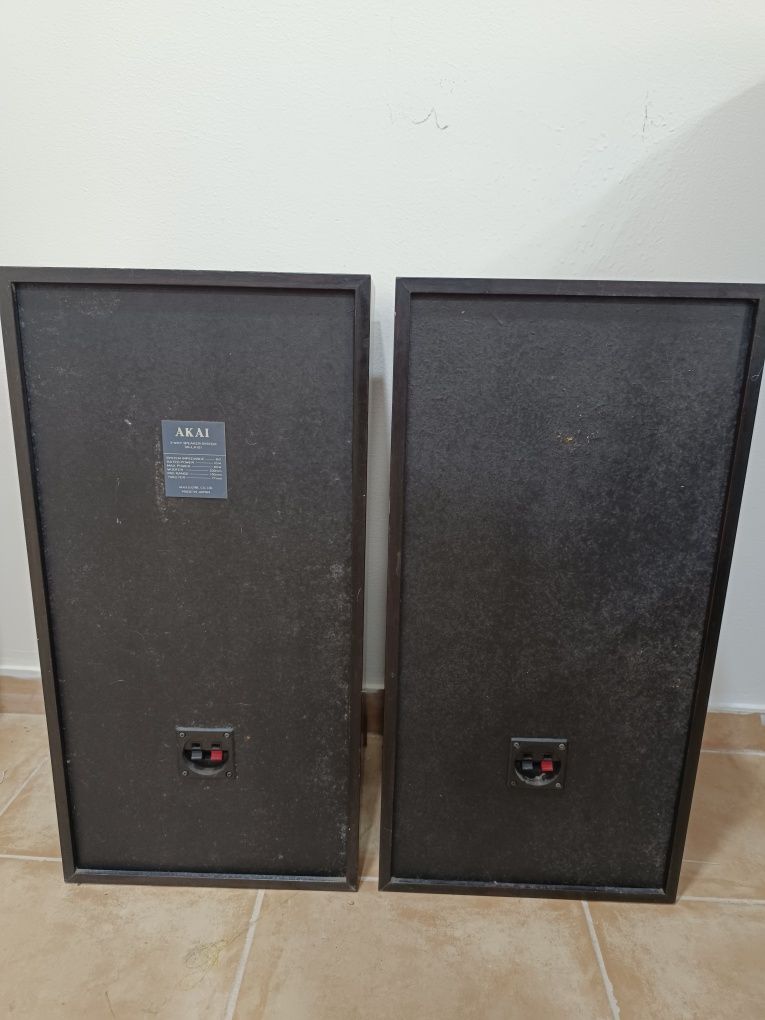 Colunas de som AKAI