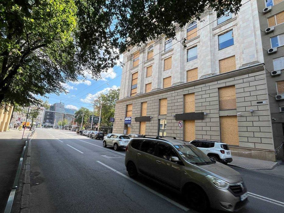 Оренда приміщення 200м2/ метро Університет 50м/ Червона лінія