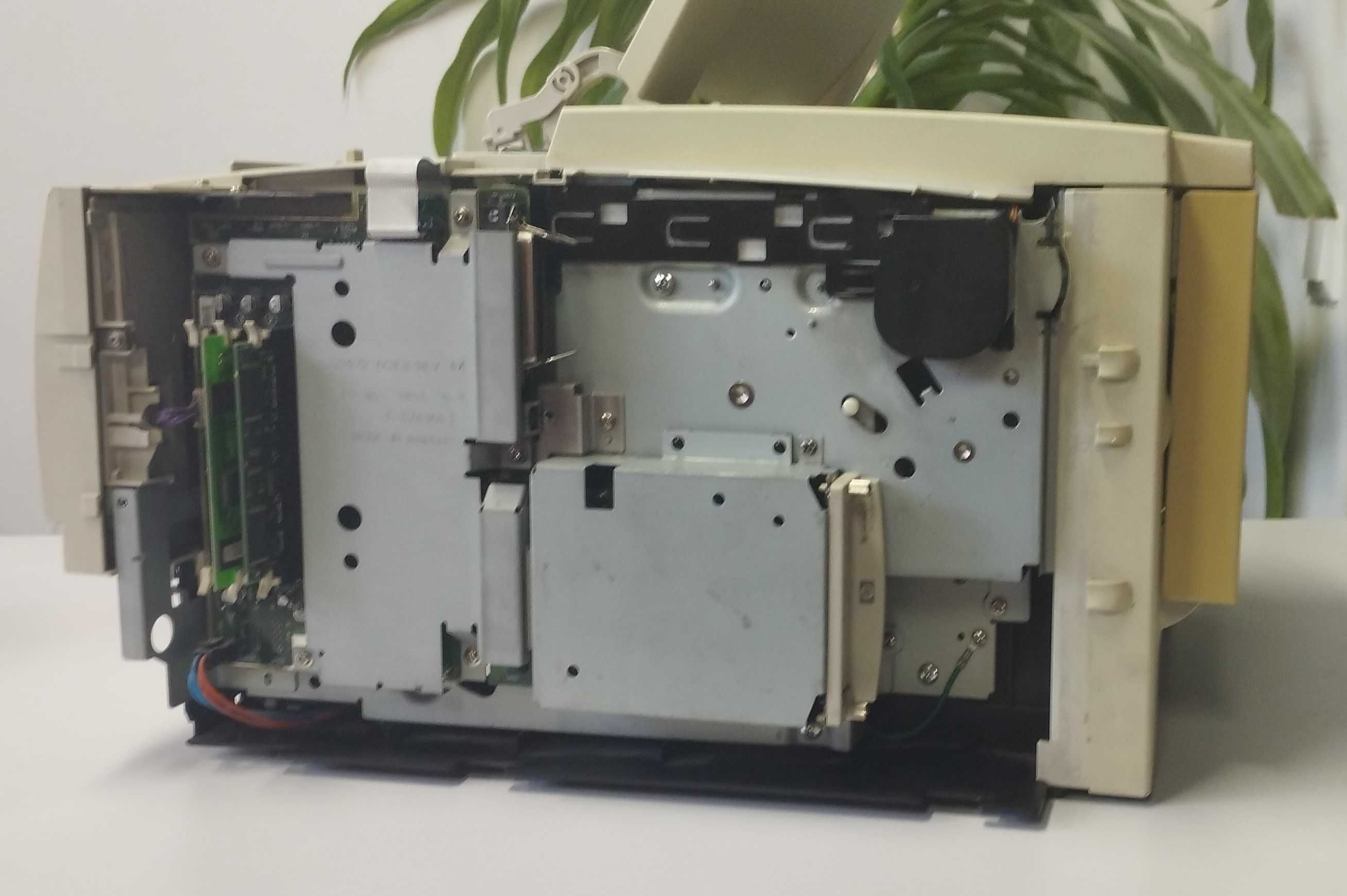 Лазерний ч/б принтер HP LaserJet 2300dn