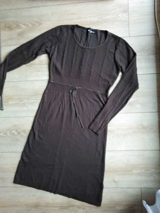 brązowa miękka sukienka jesień/zima rozm.S