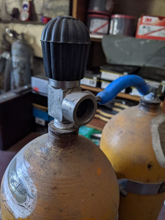 Балони  АВМ7 або Україна 2