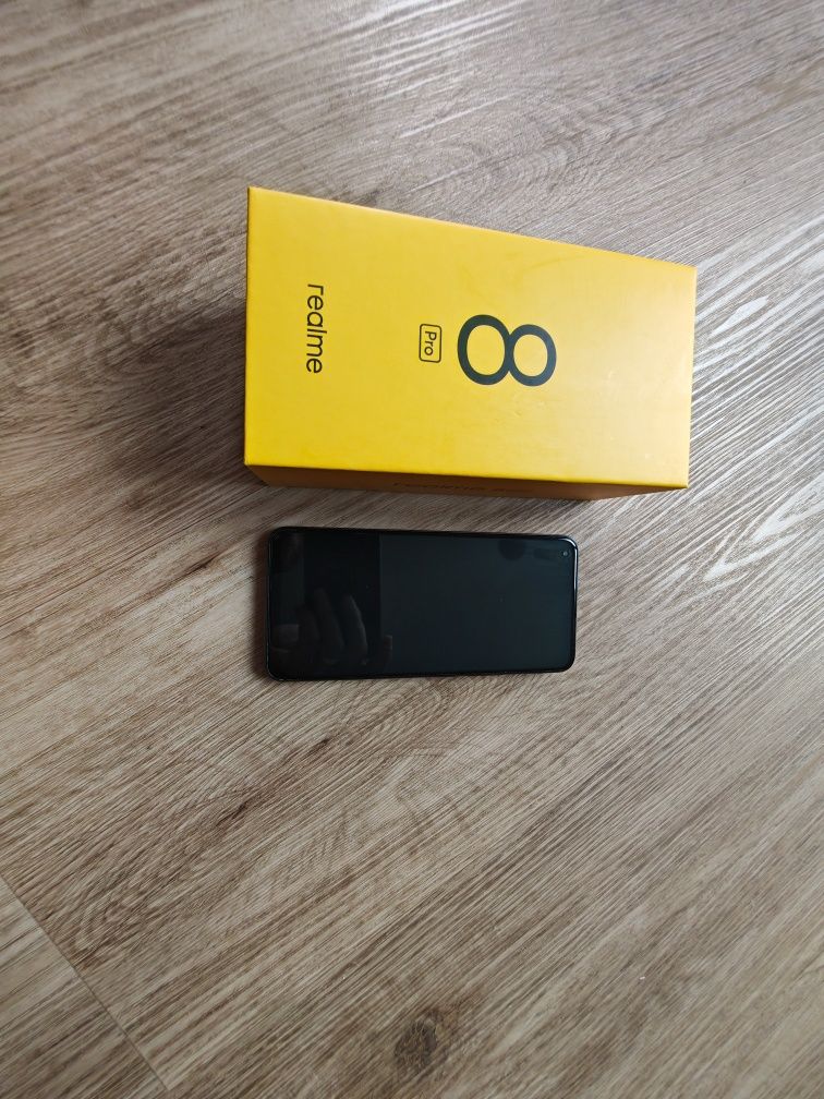 Realme 8 Pro w Idealnym stanie + etui