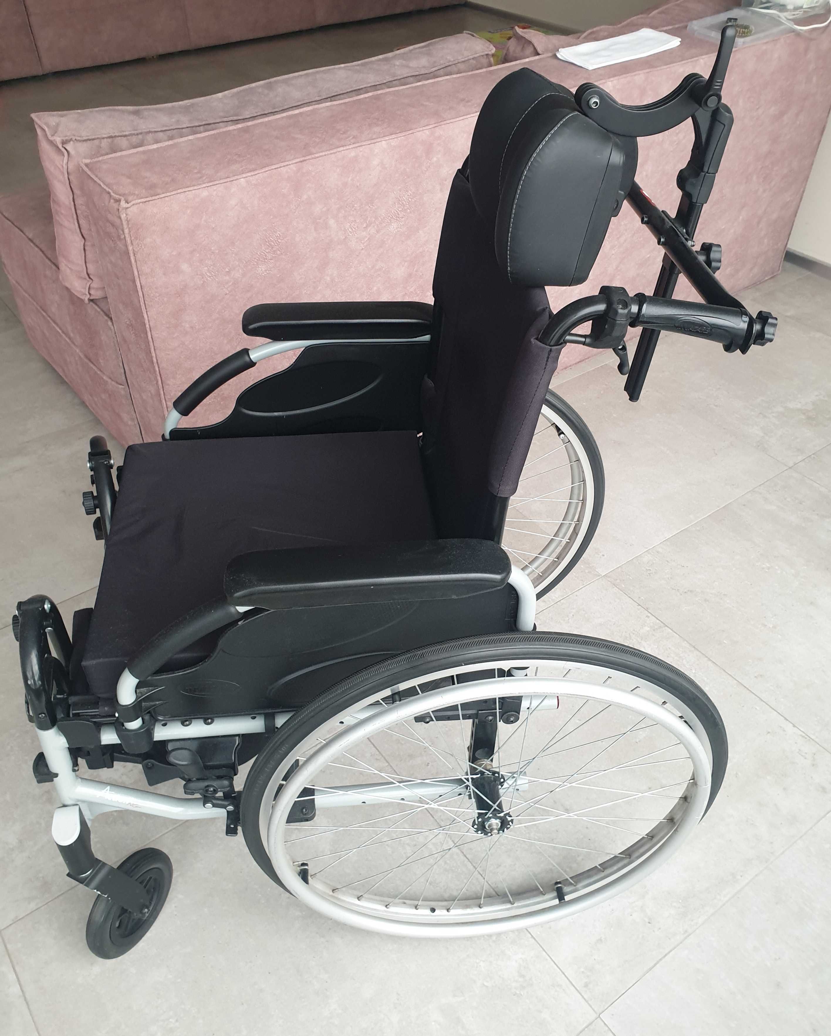 инвалидная коляска Invacare Action 2