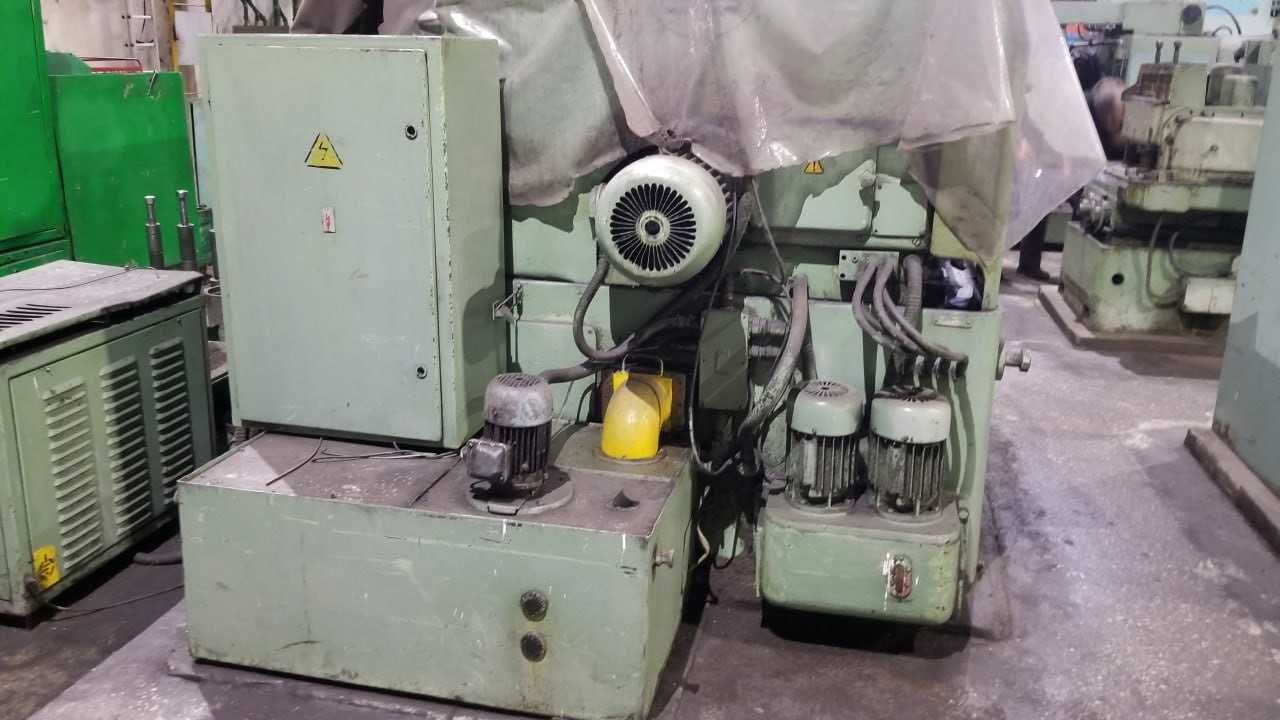 Станок зубо-фрезерный ЕЗ-50 1С, 5В833.