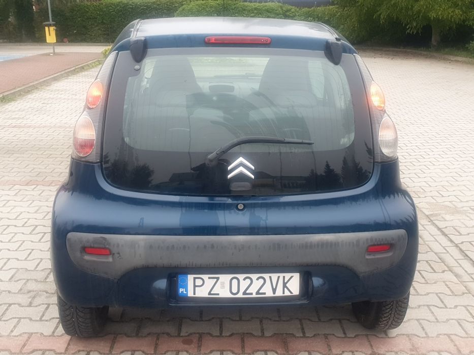 Sprzedam auto bardzo niskie spalanie używane przez kobietę