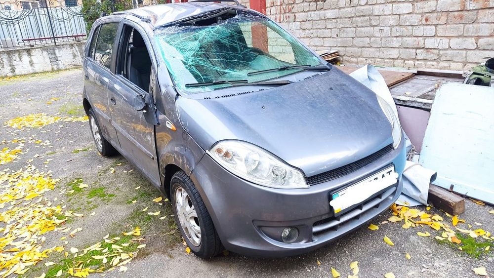 Chery Kimo (Чери Кимо) после ДТП на ходу , на детали