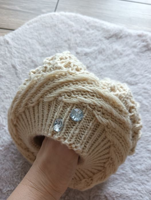 Beret modny handmade beżowy nowy