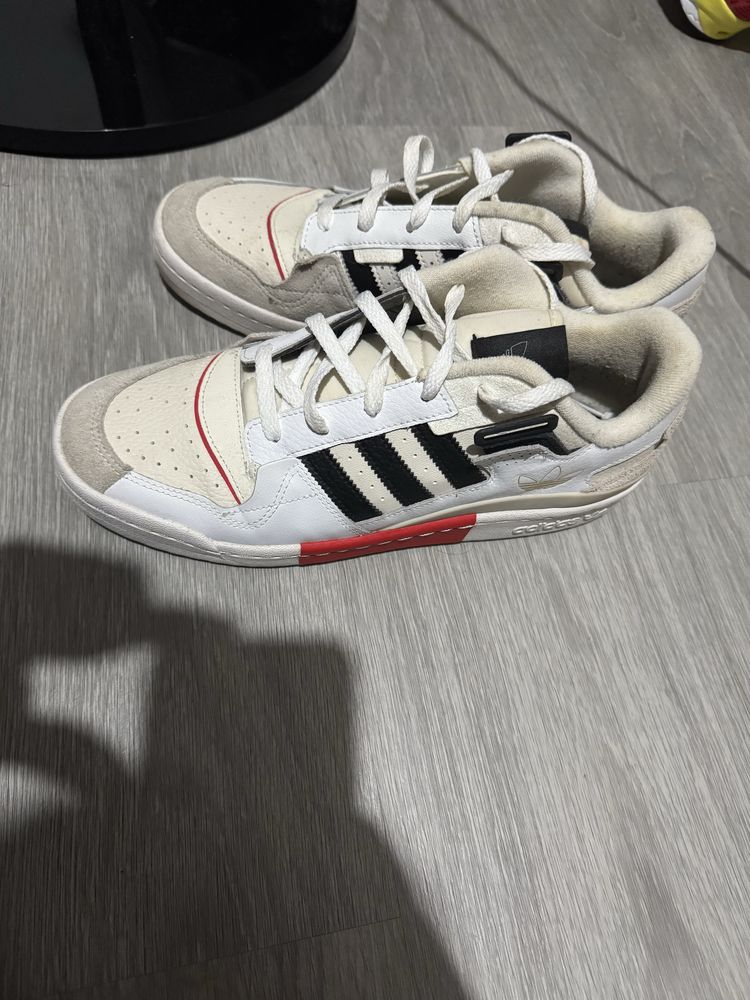 Adidas Low branco