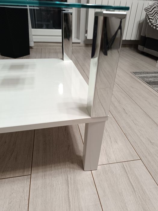 Stolik stan jak nowy