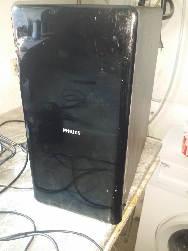 Subwoofer Philips z kina domowego