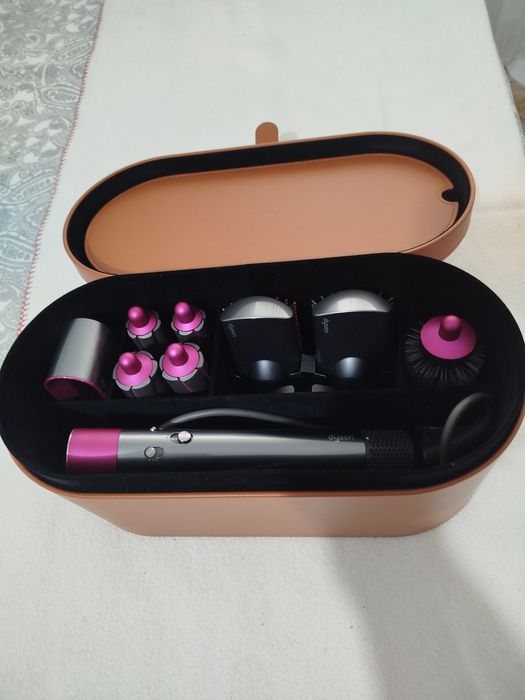 Dyson Airwrap com caixa, usado