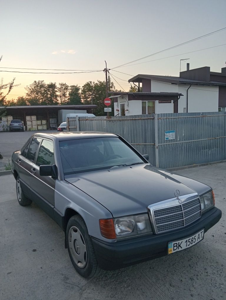 Продаю мерседес 2.5 дизель ом 605 атмосферний