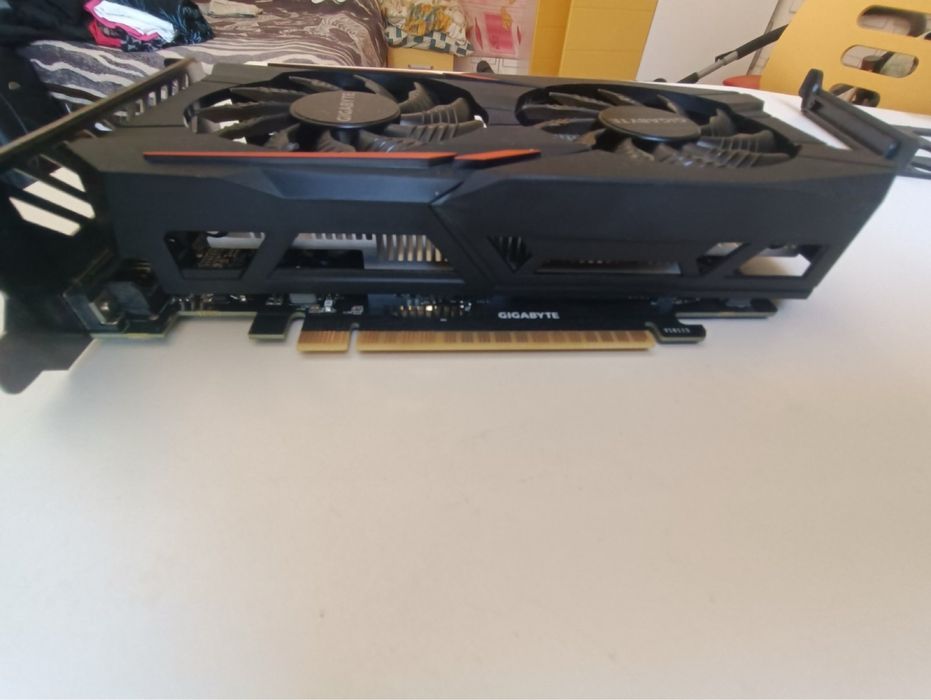 Видеокарта GIGABYTE GEFORCE GTX 1050 OC 2 GB (GV-N1050OC-2GD)