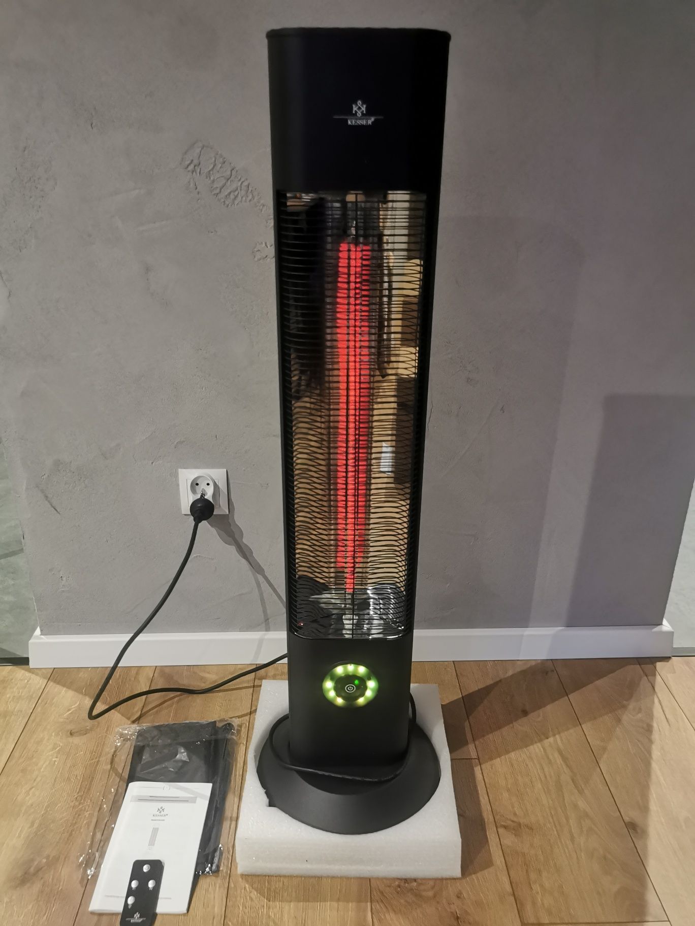 Stojacy grzejnik na podczerwień 2000w Kesser