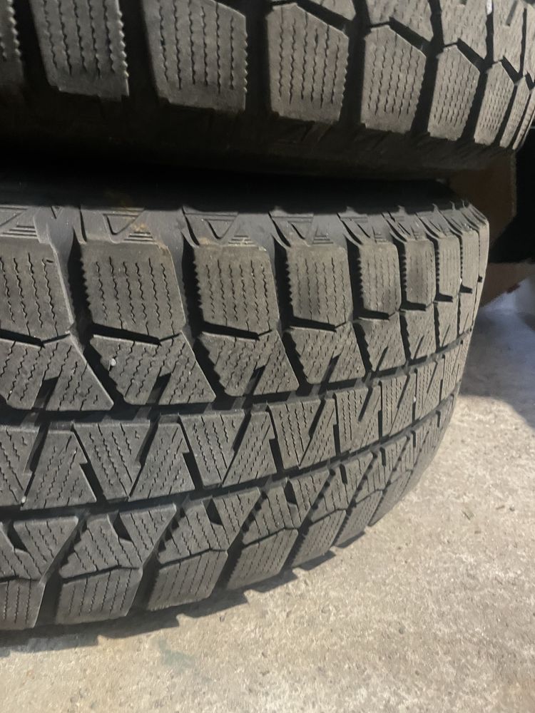 Продам зимові шини 215/65 R16 зима