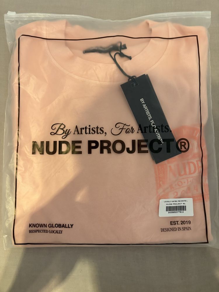 T-shirt nude project nova