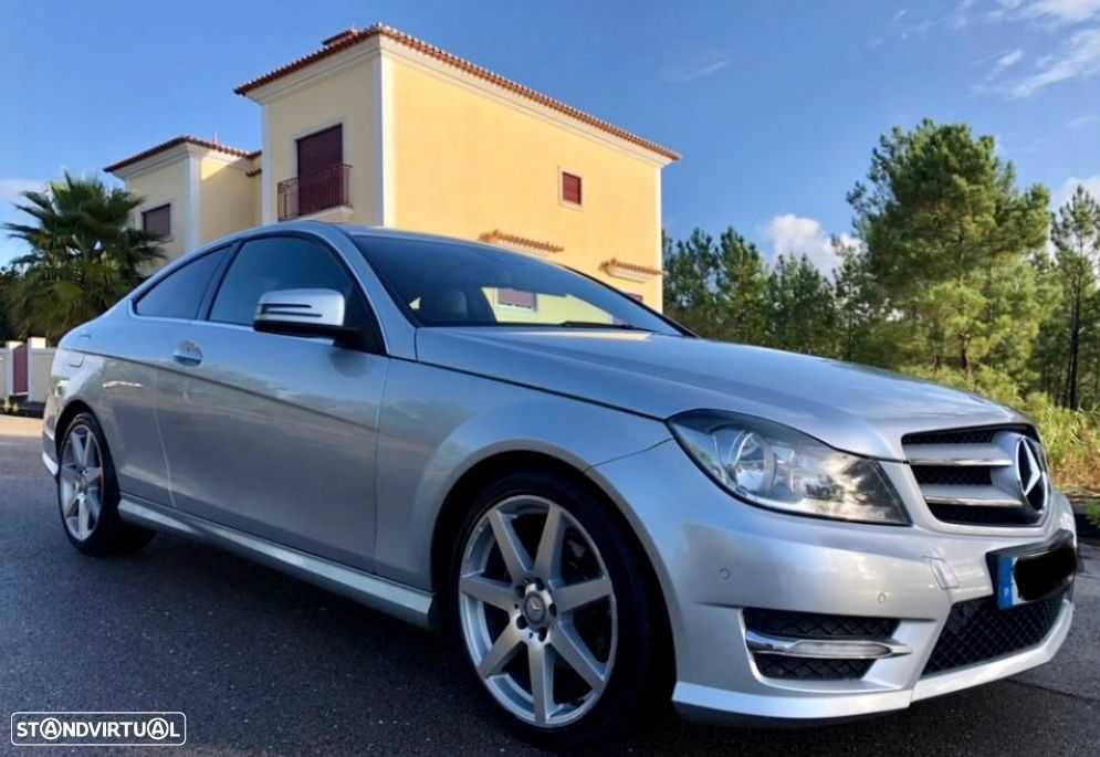 Mercedes-Benz C220 Coupe - Pack AMG Carplay