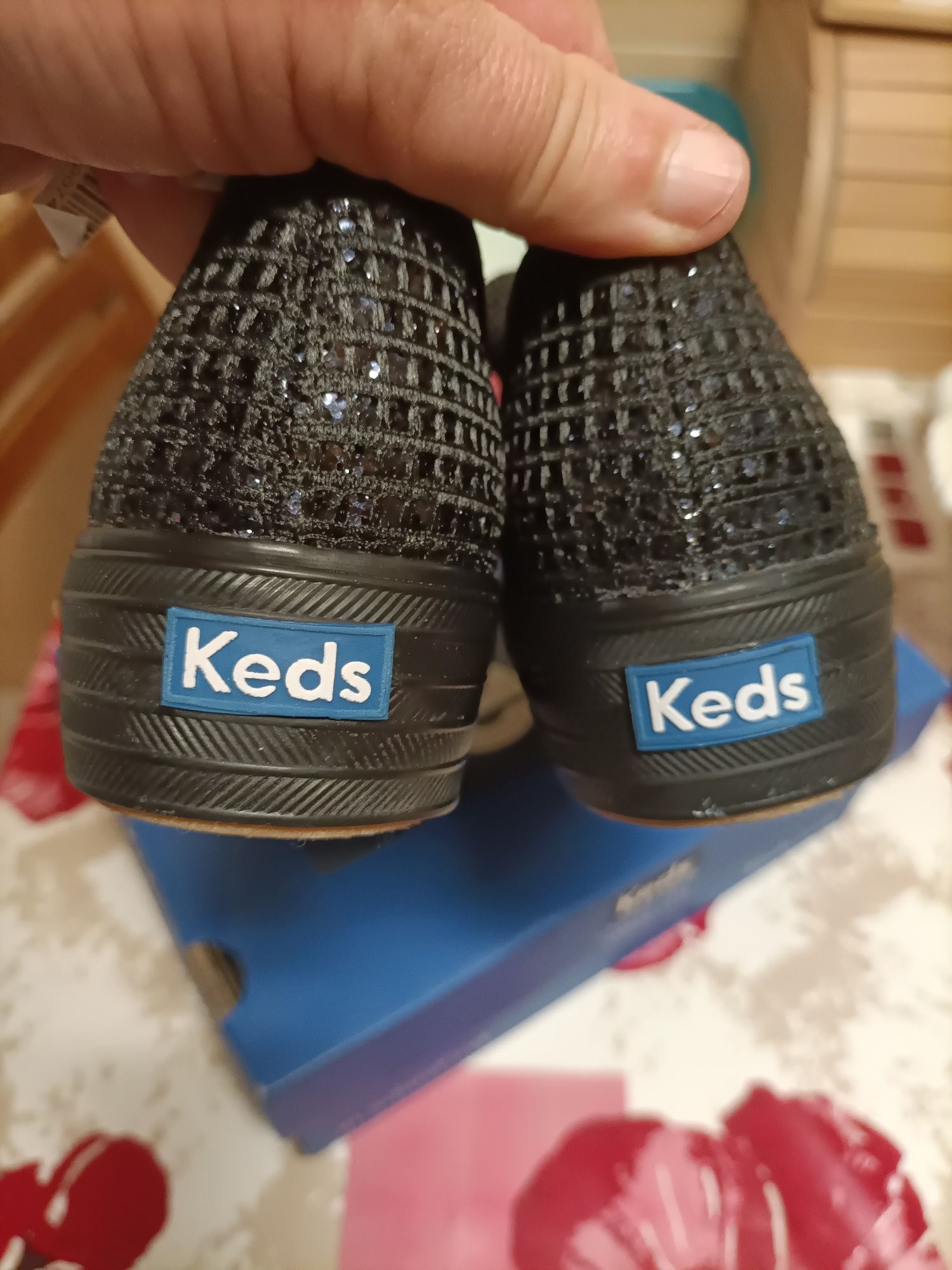Tênis Keds  em preto brilhante