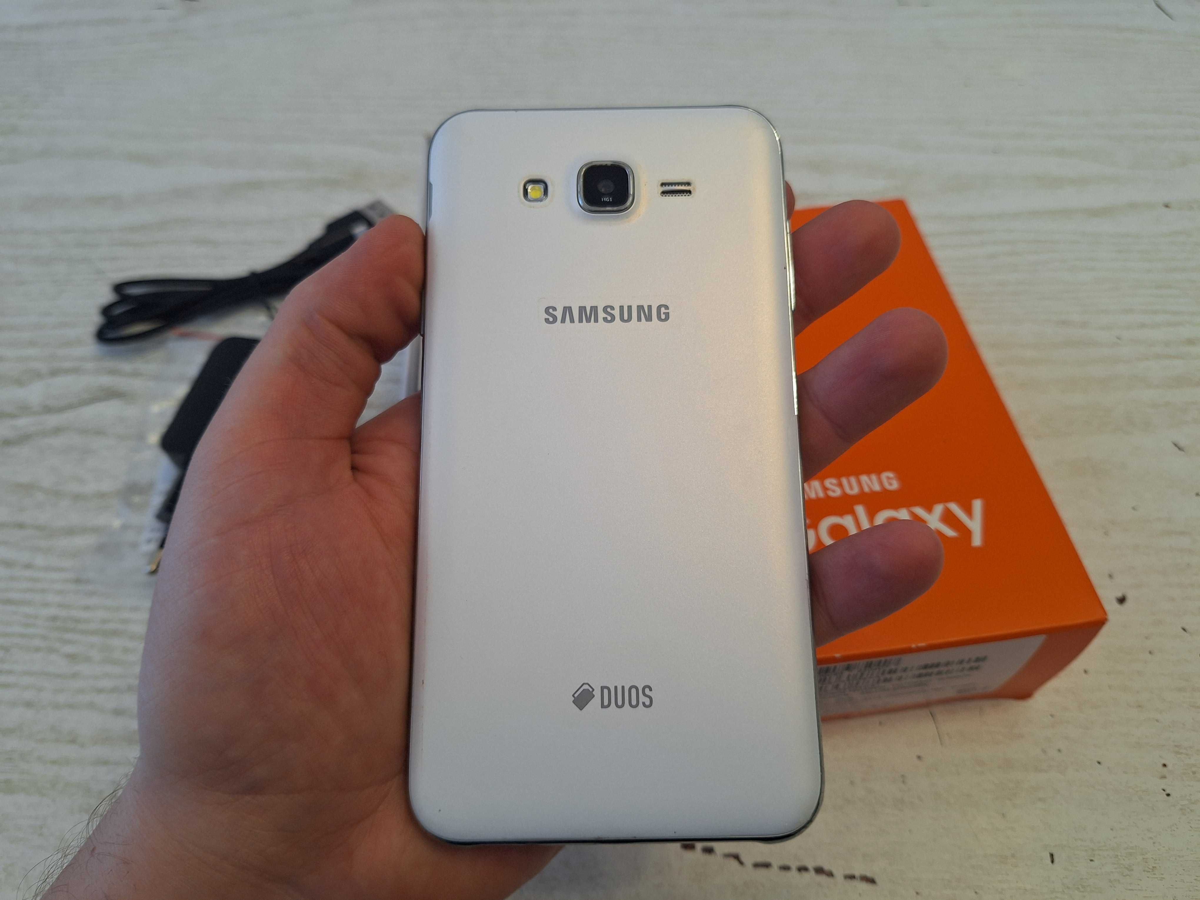 Смартфон SAMSUNG SM-J700HZWDSEK Galaxy J7 Duos б/у