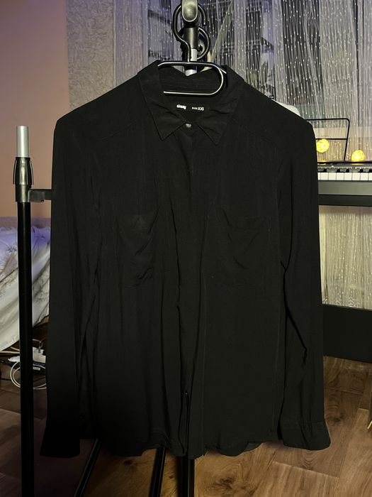 Сорочка з кишенями чорного кольору sinsay
