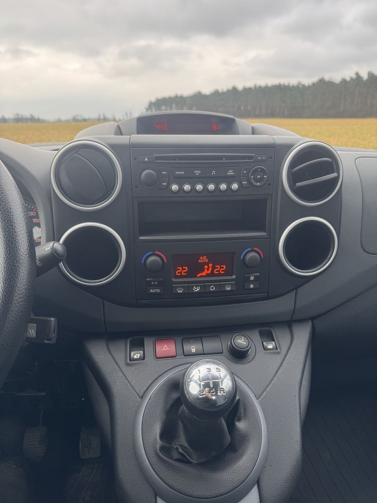 Citroen Berlingo 1.6 hdi 90 km 2010 rok stan bdb   multispace
