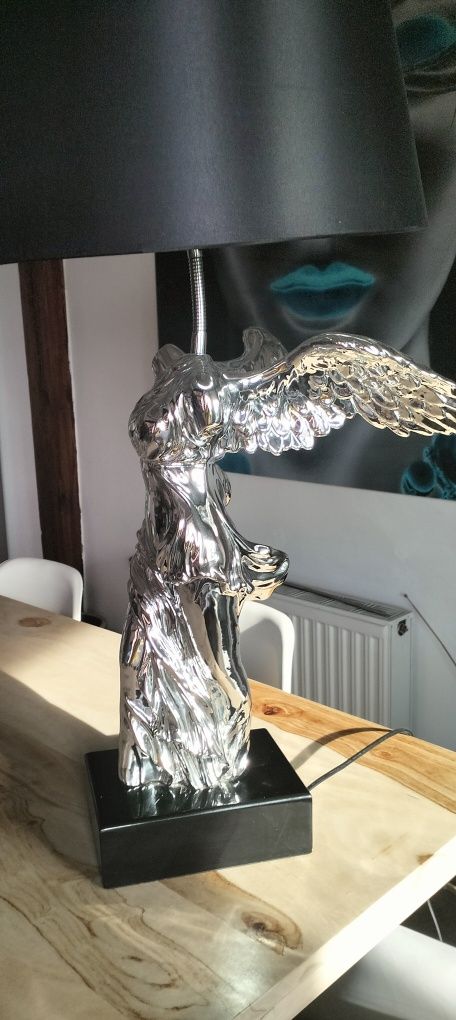 Kare Design Lampa Nike 650zł.