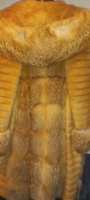 Продам шубу из меха лисы miss lora