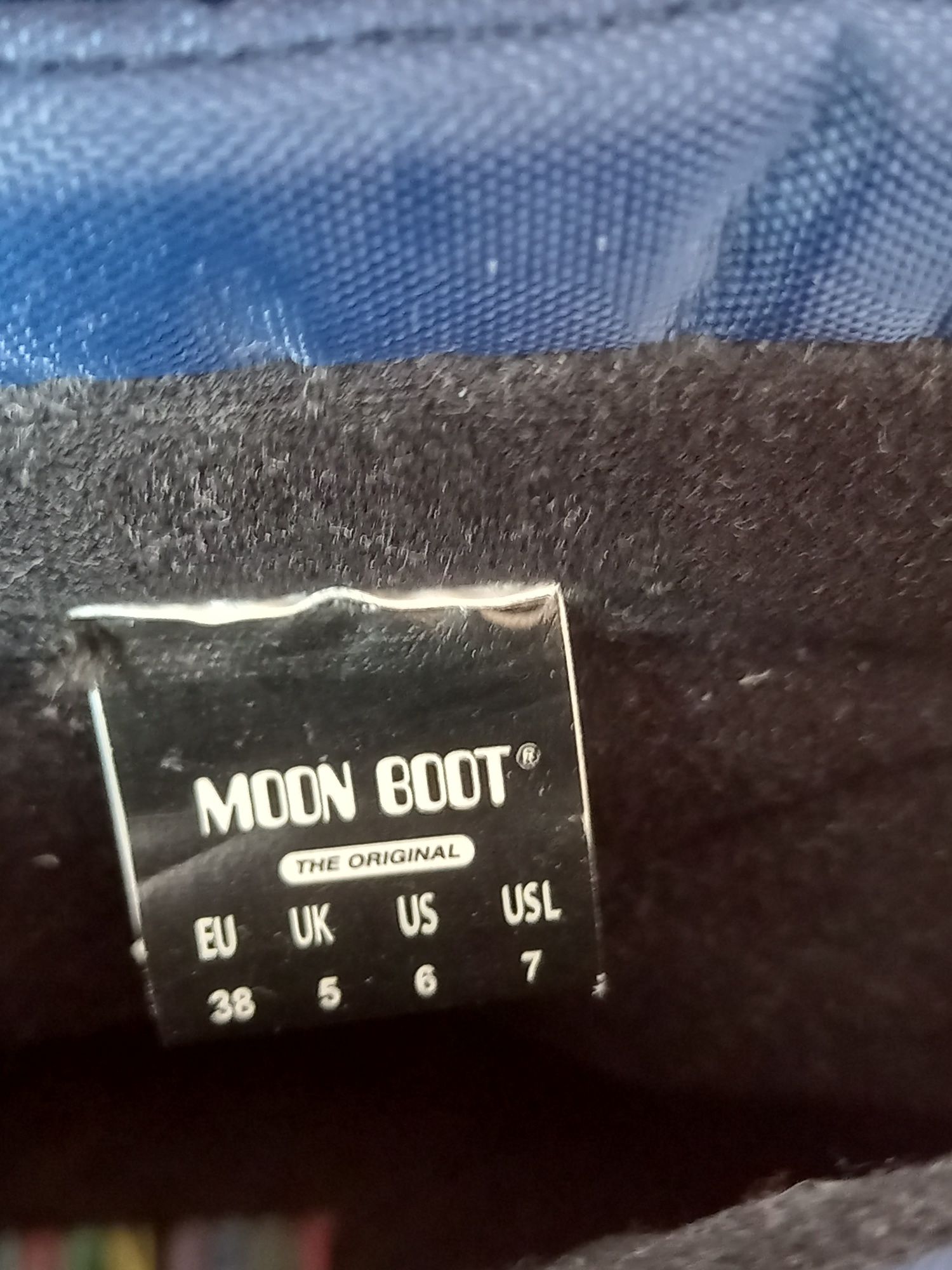 Oryginalne Moon Boot sniegowce 38