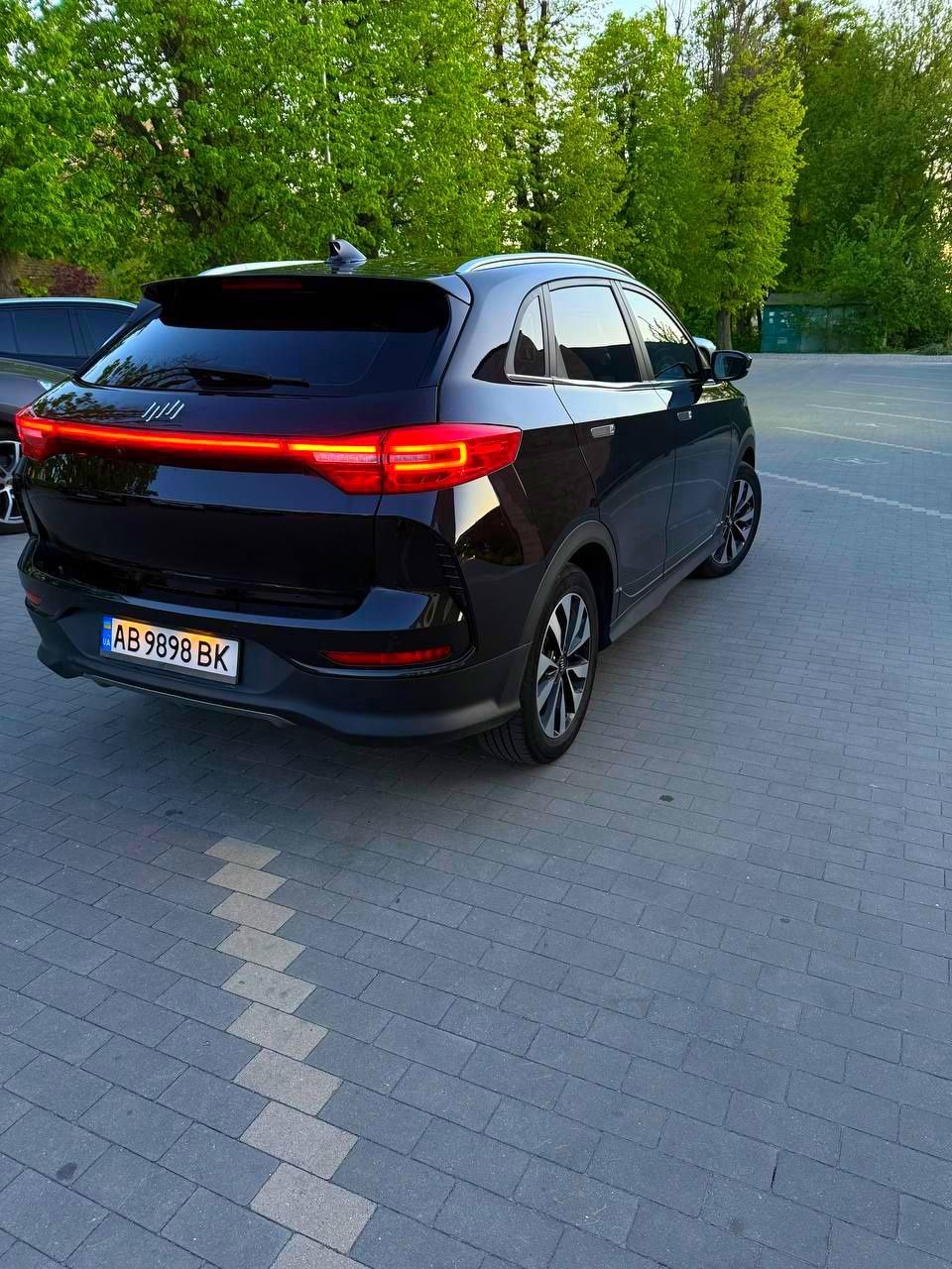 Електрокар Weltmeister EX5 Z 2020