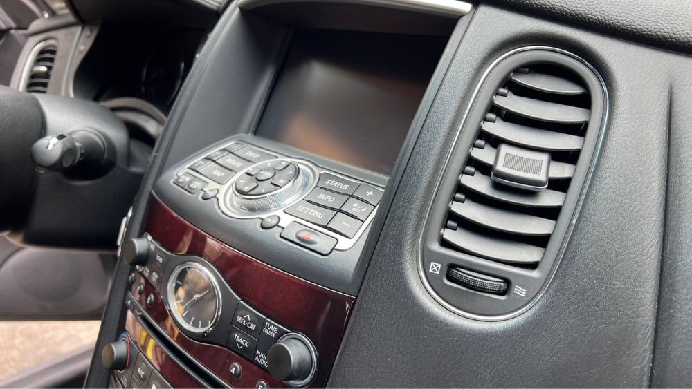 INFINITI QX50  3.7L AWD Hi-tech