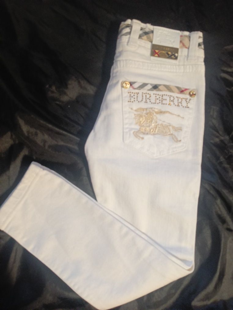Spodnie dziewczęce Burberry 110/116