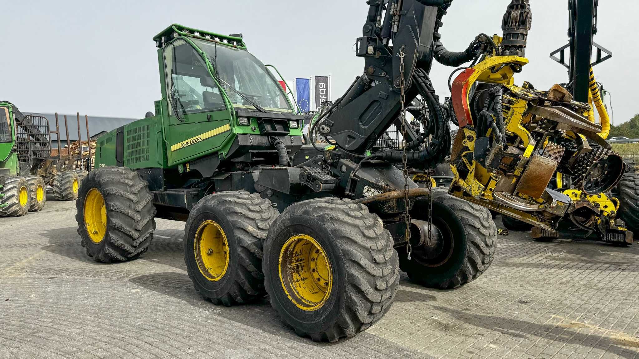 Harwester John Deere 1270D ECO III ROK 2008