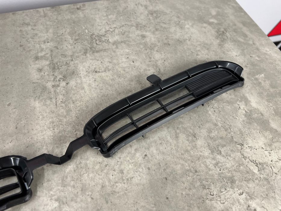 Решітка в бампер (нижня) - TOYOTA RAV 4 III ( XA30 ) 5311342060