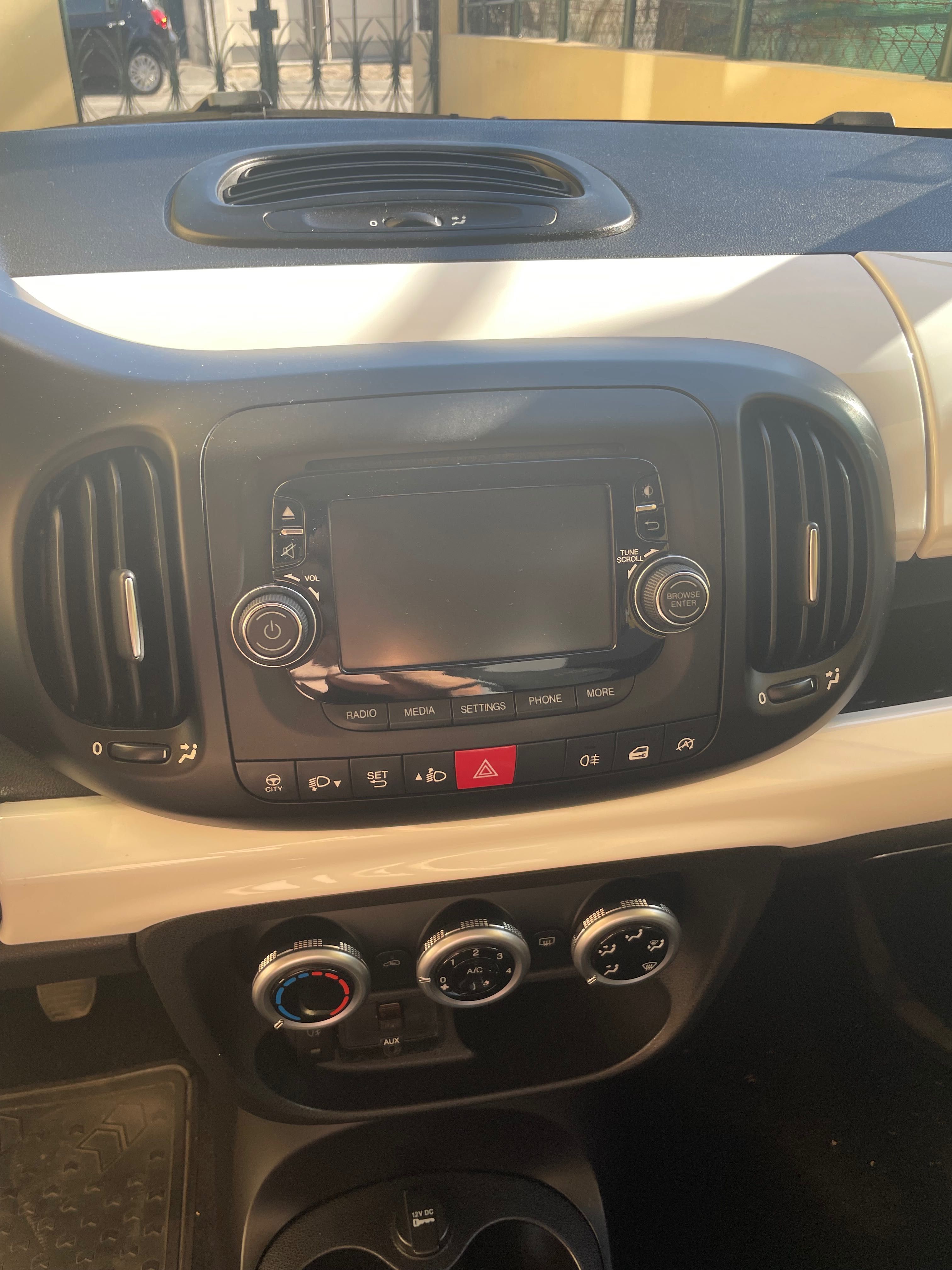 Fiat 500L ano 2013