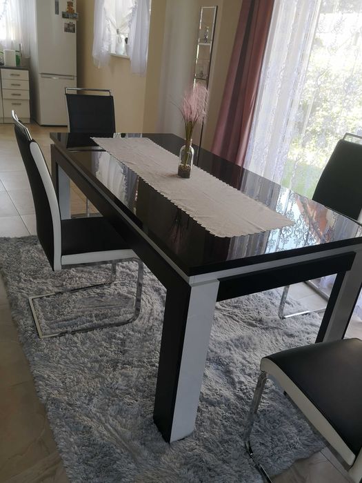 Stół salon /kuchnia połysk