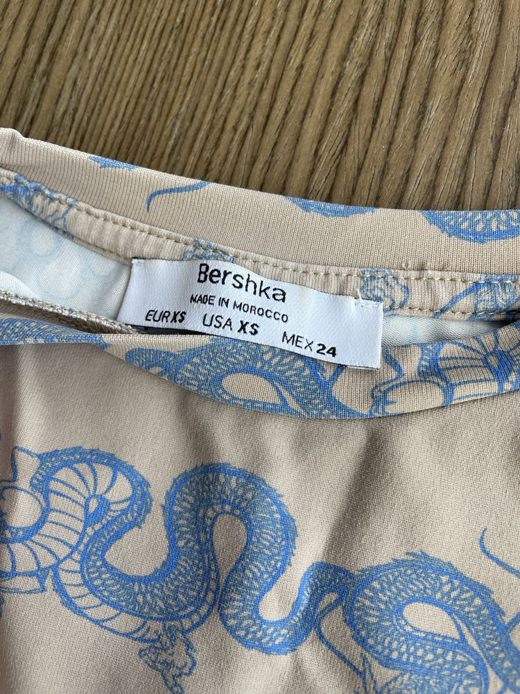 Боді  Bershka р.xs