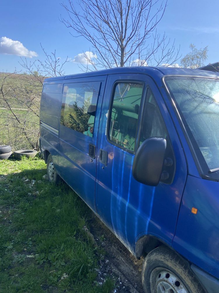 Продам бус Peugeot Boxer