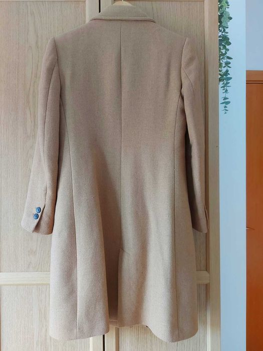 Sobretudo marca Zara