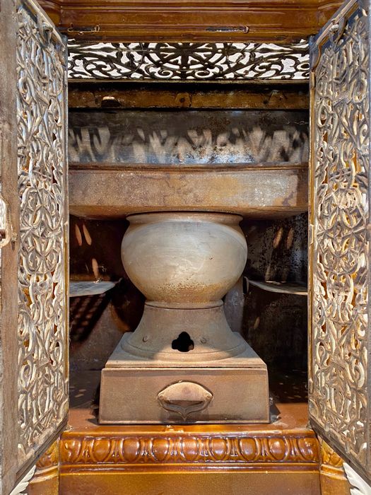 Zabytkowy Zeliwny Piec Koza Kominek