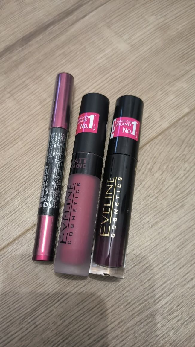 Zestaw ciemnych pomadek nowe