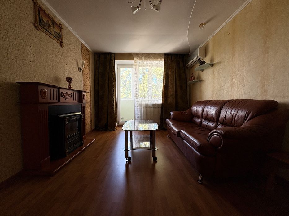 Продаж 2к квартира 45 м2 пр-т Наукі 39А м 23 Серпня