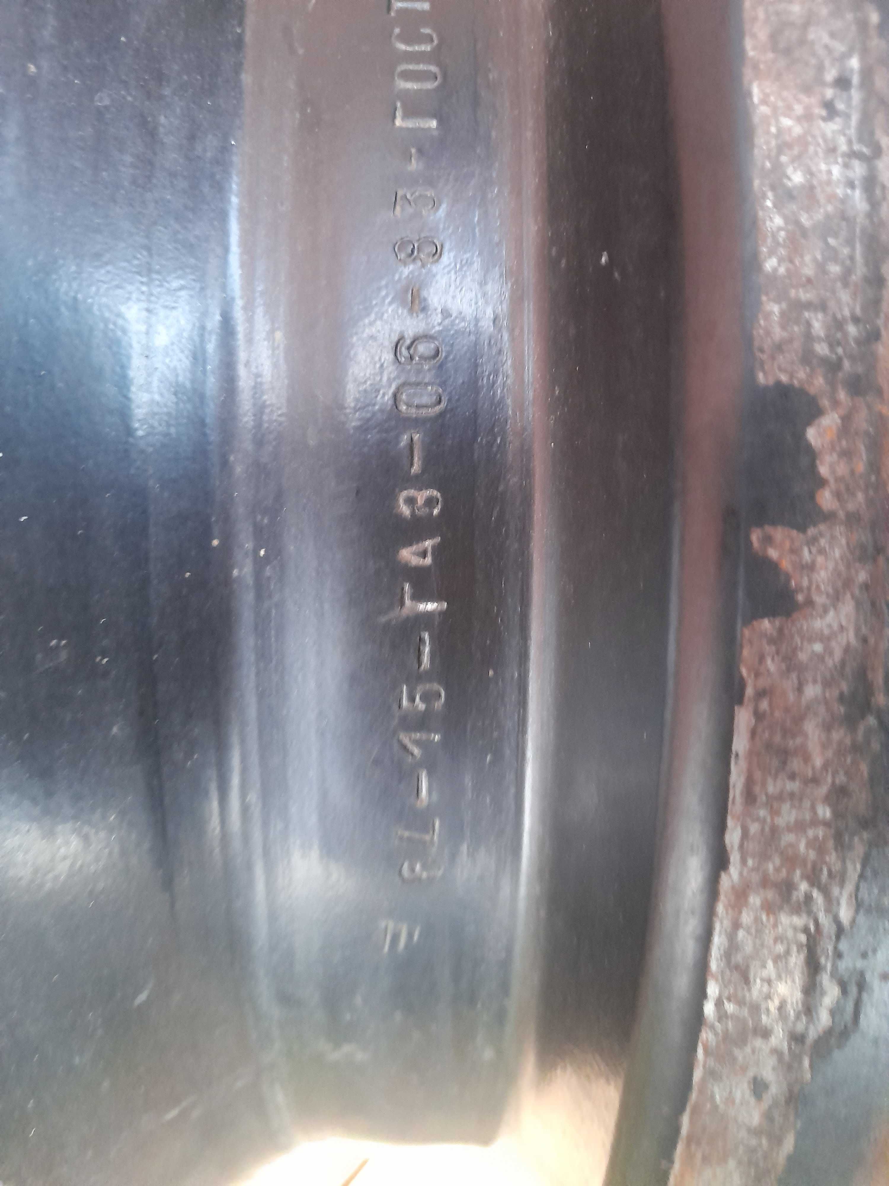 ГАЗ-13 поршневая газ-14,змз 2424,блок двигателя,другие запчасти.