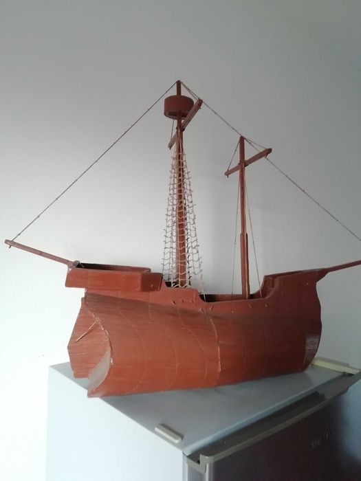 Caravela em fosforos